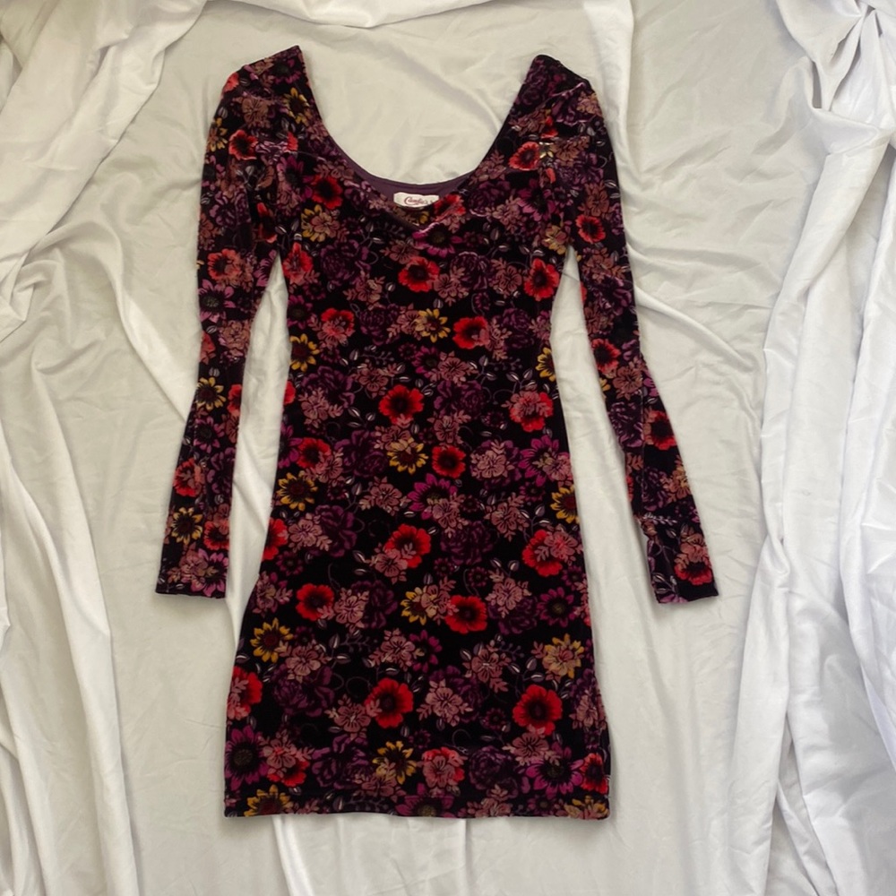 Floral mini dress in velvet